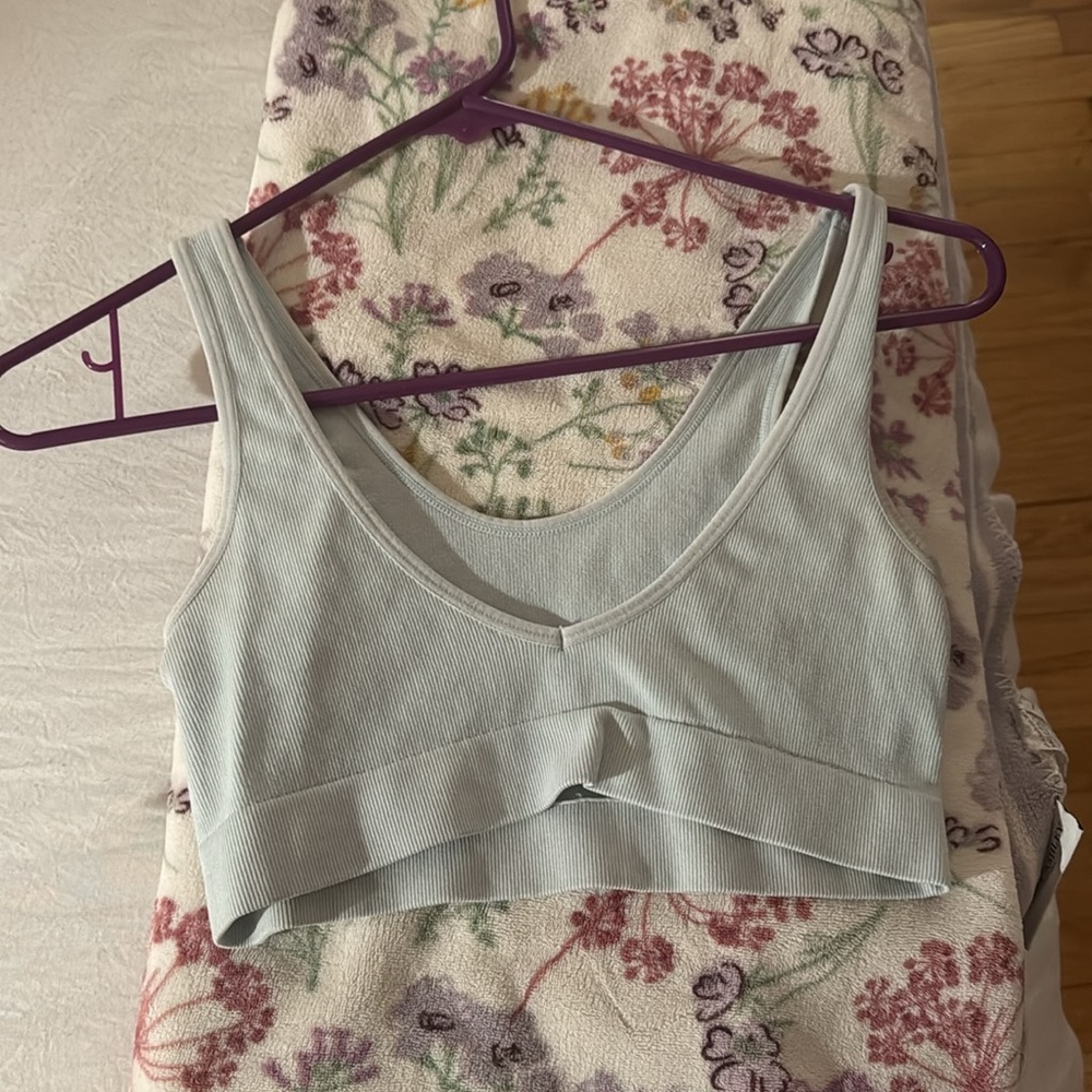 Light Blue Ribbed Crop Top - Picture 2 of 2